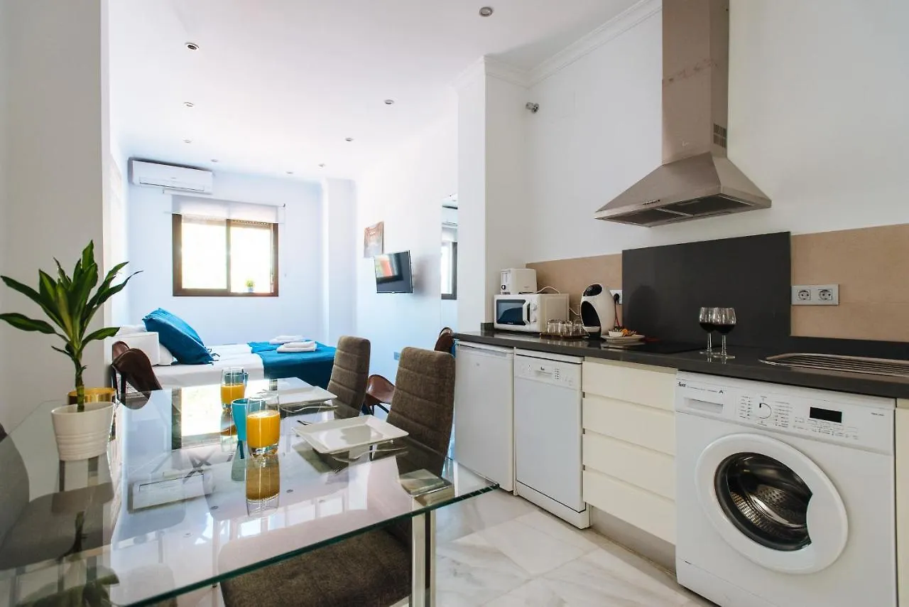 Hostly Plaza De Armas Lightfull Loft-Center-Parking Op-Cless Apartment Seville