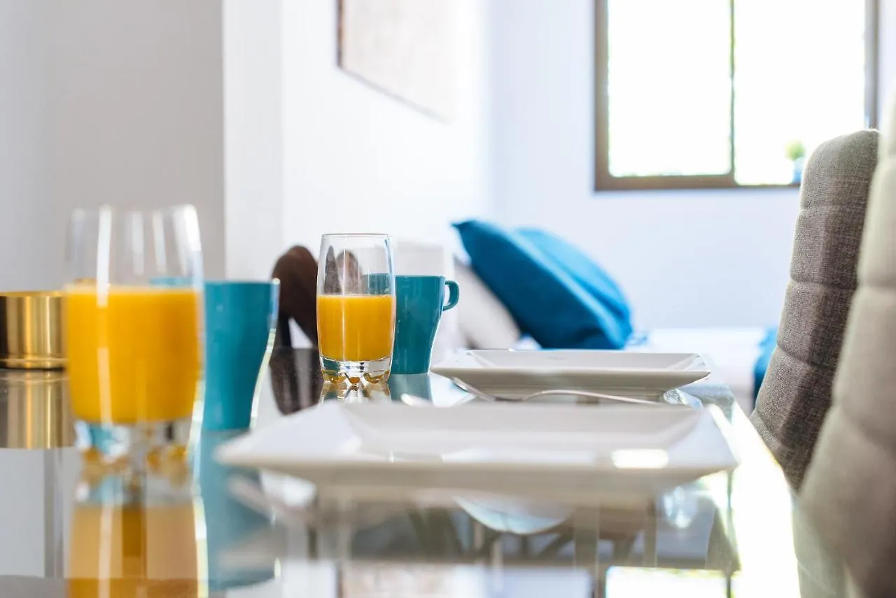 Hostly Plaza De Armas Lightfull Loft-Center-Parking Op-Cless Apartment Seville