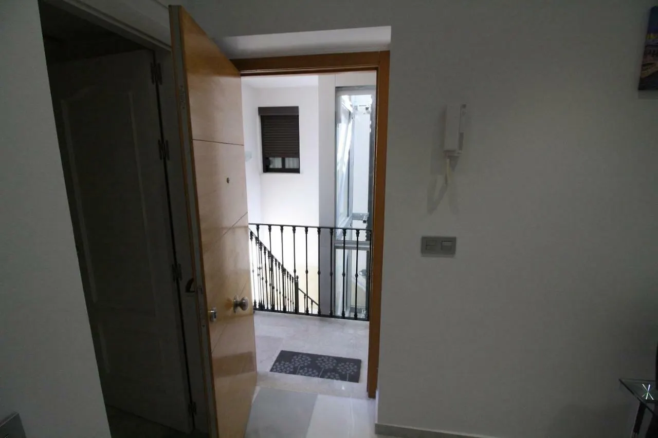 Hostly Plaza De Armas Lightfull Loft-Center-Parking Op-Cless Apartment Seville